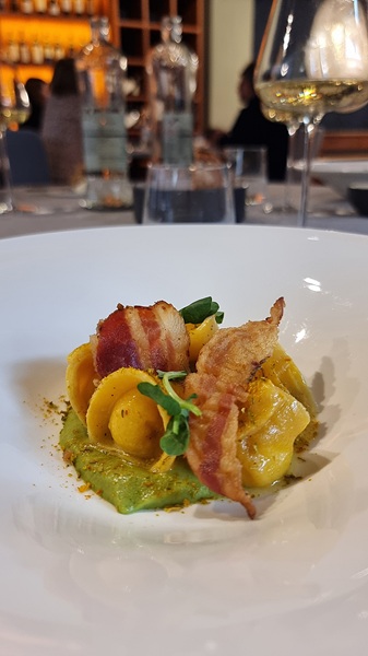 Cappellacci di pasta fresca Gustare Oltrecucina ristorante Borgomanero - Novara