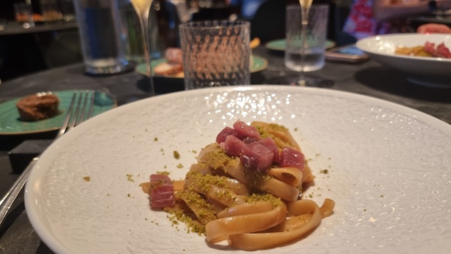 La Caprese di Mozzo Bergamo ristorante fine dining tagliatelle di grani antichi dal menu di pesce