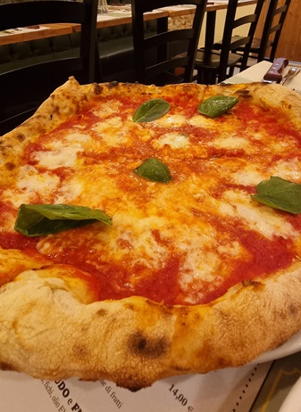 Pizza Margherita POP di pizzeria Glory POP Milano zoan Wagner