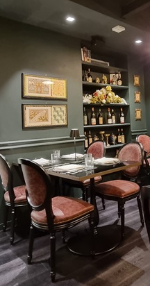 Arredamento Caffé delle Rose Bistrot Verbania Lago Maggiore atmosfera anni venti stile Liberty