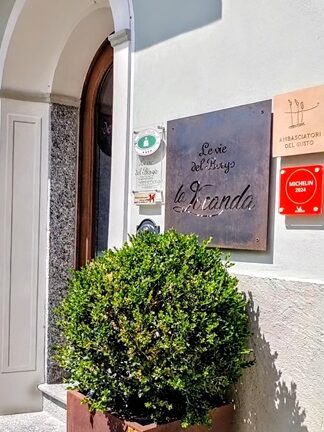 Ingresso della Locanda Le Vie del Borgo di Elisabetta Perotta e Norman Berini Toceno valle Vigezzo valli ossolane
